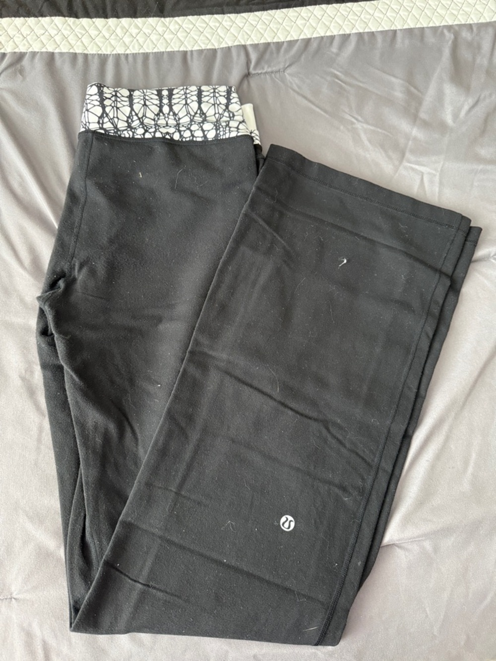 lululemon Astro pants. (Tall 35”)